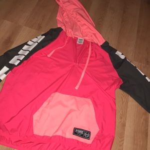 PINK windbreaker!!